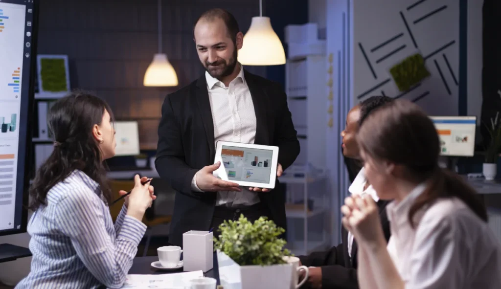 Segmento Gerencial-Cómo un mercadólogo especialista puede impulsar el éxito de tu empresa-Comunicación